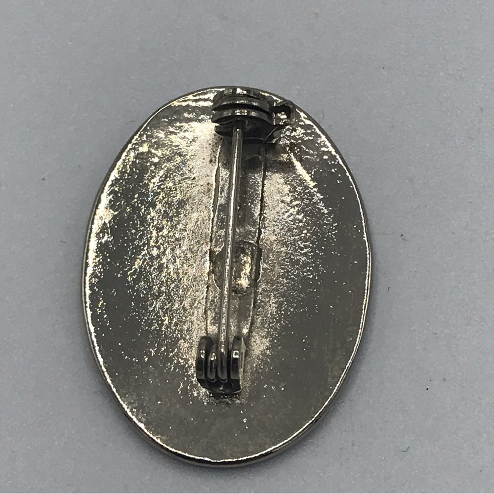 Flower Pin - Picture 2 of 8